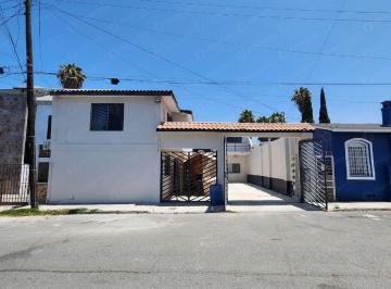 Bodega comercial Renta  · Se Renta Bodega de 72 m² en La Mesa