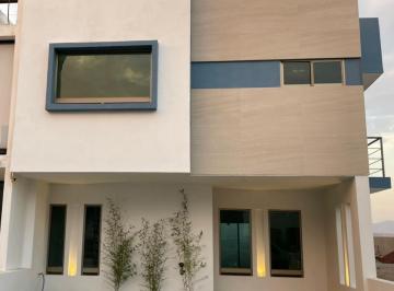 Casa de 3 habitaciones, Pachuca · Casa en Venta en Fraccionamiento Terranova, Cerca de Zona Plateada, Pachuca