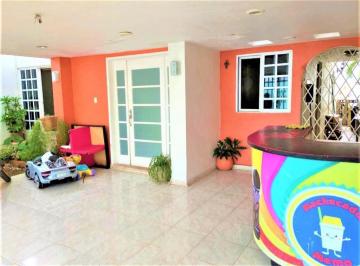Casa · 215m² · 3 Recámaras · 2 Estacionamientos · Acogedora Casa en Venta Merida, Fracc Yucalpeten Casa 2 Plantas (Fvc - 1316