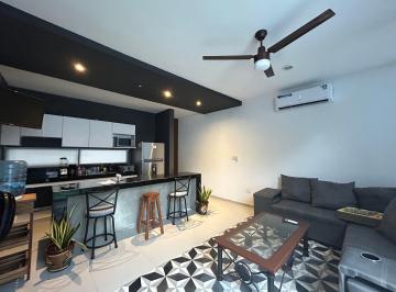 Casa de 2 habitaciones, Mérida · Townhouse de 2 Recámaras, Amueblado, con Alberca, en Privada.