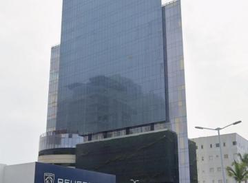 Oficina · 300m² · 4 Estacionamientos · Oficina Corporativas en Av Americas, Frente a Centro Comercial Las Americas