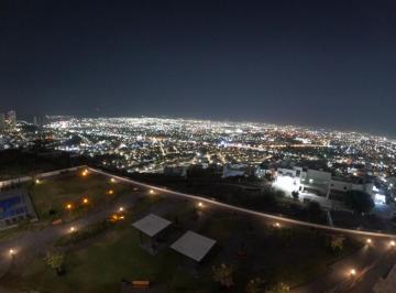Departamento de 3 habitaciones, Querétaro · Departamento en Renta Campanario