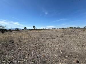 Terreno / Lote , Corregidora · La Purísima de La Cueva. Venta - Terreno Mixto de 69 Mil m