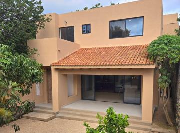 Casa de 3 habitaciones, Tepoztlán · Vendo Casa en Tepoztlan