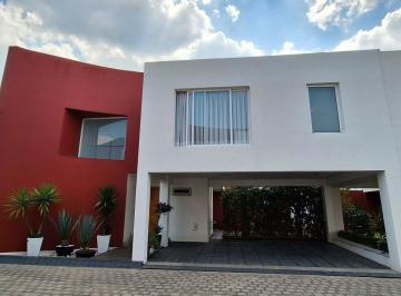 Casa · 285m² · 3 Recámaras · 3 Estacionamientos · Casa en Venta en Residencial Los Cerezos