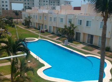 Villa · 134m² · 3 Recámaras · 1 Estacionamiento · Villa en Venta en Puente del Mar