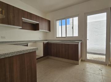 Casa · 176m² · 4 Recámaras · 3 Estacionamientos · Casa de Autor con Opción a 4ta Recámara en Pb, Santa Fe Residencial, Corregidora Qro