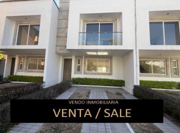 Casa · 202m² · 4 Recámaras · Se Vende Casa en Hacienda Los Laureles