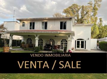 Casa · 452m² · 3 Recámaras · 3 Estacionamientos · Se Vende Casa en Fracc. Campestre