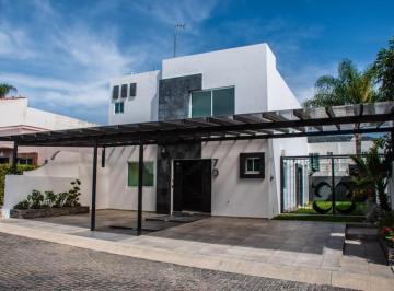 Casa en condominio · 266m² · 3 Recámaras · 4 Estacionamientos · Casa en Venta en Bosques de Santa Anita, Coto Villas