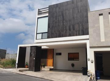 Casa de 3 habitaciones, García · Casa Amueblada en Renta en Cumbres Santoral