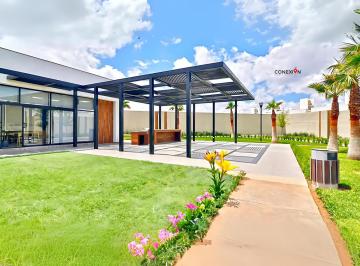 Casa de 3 habitaciones, Saltillo · Casa en Venta en Saltillo, en Privada con Amenidades y Control de Acceso!