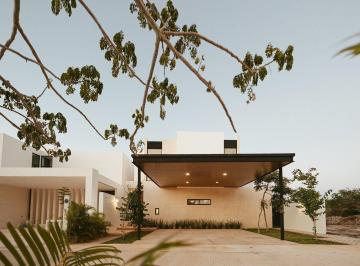 Casa de 3 habitaciones, Mérida · Casa en Venta en Cholul, Mérida