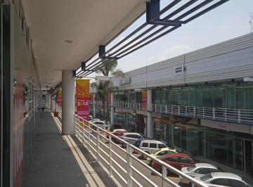 Local comercial · 101m² · 1 Estacionamiento · Local en Renta en Colonia La Paz, Puebla, Planta Baja