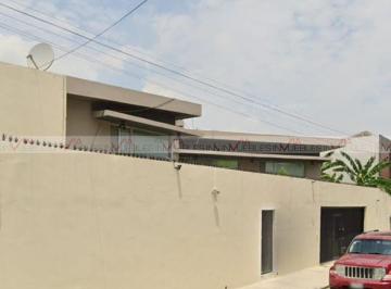 Casa de 4 habitaciones, Monterrey · Casa en Venta en Monterrey