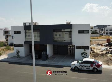 Casa · 220m² · 3 Recámaras · 2 Estacionamientos · Casa en Zen Life II