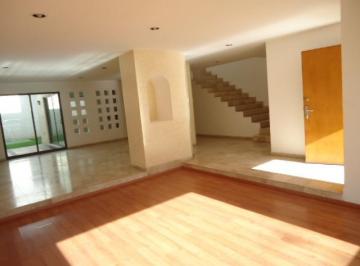 Casa de 3 habitaciones, Puebla · Casa en Renta Jardines de Zavaleta Amplia con Buen Jardín