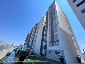 Departamento de 2 habitaciones, Querétaro · Colinas del Cimatario. Venta - Departamento Amueblado, 2 Recamaras, Area de Tv