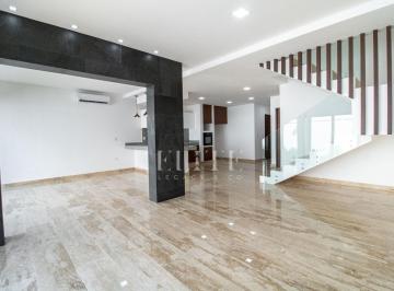 Casa · 250m² · 4 Recámaras · 2 Estacionamientos · Casa en Venta en Residencial Rio By Cumbres