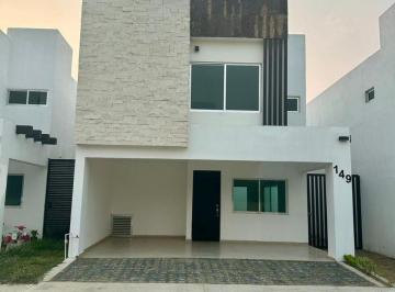 Casa de 3 habitaciones, Villahermosa · Casa en Renta Climatizada en Villahermosa