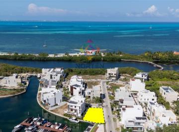 Terreno / Lote de 1 habitación, Benito Juárez · Terreno en Venta con Salida a Canal en Laguna I, Puerto Cancun, Quintana Roo