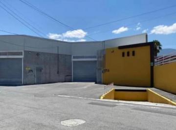 Bodega comercial · 400m² · 6 Estacionamientos · Bodega en Renta con Oficinas Saltillo