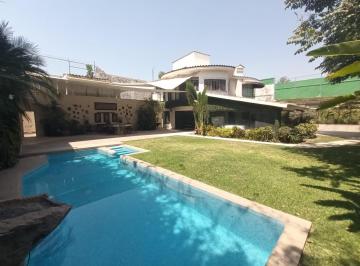 Casa de 4 habitaciones, Cuernavaca · Venta Casa en Fracc. con Vig. Col. Vista Hermosa Cuernavaca