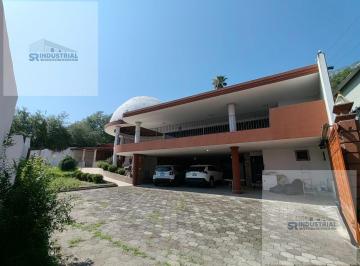 Casa · 1123m² · 4 Recámaras · 4 Estacionamientos · Casa en Venta en San Pedro Garza Garcia