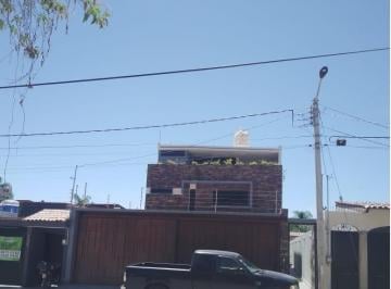 Casa de 4 habitaciones, Chapala · Casa en Venta en San Antonio Tlayacapan. $16,500,000