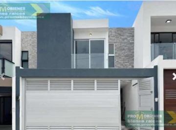 Casa · 3 Recámaras · 2 Estacionamientos · Casas en Venta Modernas en Graciano Sanchez, Ver