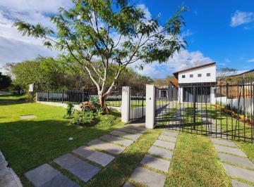 Casa de 3 habitaciones, Ixtapan de la Sal · San Diego 6 Residencia Nueva, con Alberca, Jacuzzi Climatizado, Jardín, Amueblada y Decorada.