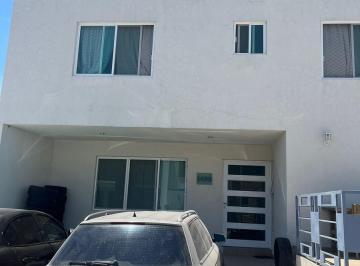Casa · 245m² · 5 Recámaras · 2 Estacionamientos · Casa en Residencial El Refugio