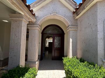Casa de 4 habitaciones, Saltillo · Rento Casa de un Piso en Fracc Bugambilias