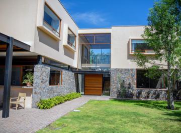 Casa en condominio de 4 habitaciones, Querétaro · Casa en Venta en Jurica - Casa Marcelo