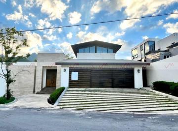 Casa de 4 habitaciones, Monterrey · Casa en Venta en Hacienda Los Encinos