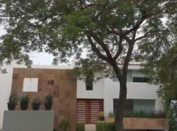 Casa en condominio · 420m² · 4 Recámaras · 4 Estacionamientos · Casa en Venta en La Primavera, San Luis, Culiacan, Sinaloa