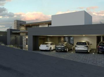 Casa de 4 habitaciones, Monterrey · Casa en Venta en Monterrey Zona Carretera Nacional Sierra Alta 9° Sector