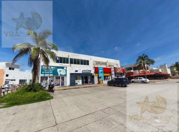 Local comercial · Local en Renta Plaza Las Velas 33