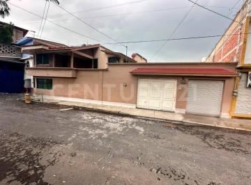 Casa · 150m² · 4 Recámaras · 3 Estacionamientos · Casa en Venta en Mexicaltzingo, Estado de Mexico