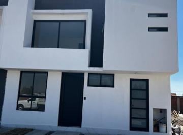 Casa · 206m² · 3 Recámaras · 2 Estacionamientos · Casa en Venta Residencial Fuentes de San Jose
