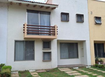 Casa · 172m² · 3 Recámaras · 2 Estacionamientos · Casa en Venta