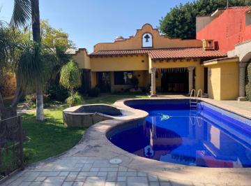 Casa de 4 habitaciones, Cuernavaca · Residencia en Venta en Cuernavaca