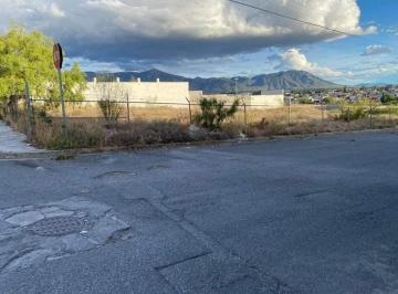 Terreno / Lote , Saltillo · Terreno en Renta Al Sur en Esquina Plano de 2000 Mt