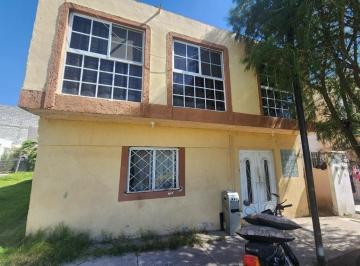 Casa en condominio · 189m² · 6 Recámaras · 1 Estacionamiento · Casa en Venta en La Pradera