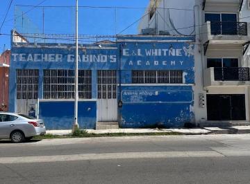 Local comercial de 11 habitaciones, Mazatlán · Venta Edificio Comercial Localizado en El Centro
