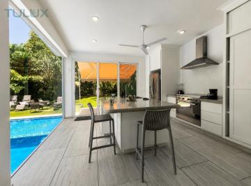 Casa · 275m² · 3 Recámaras · 2 Estacionamientos · Playacar Fase 2 - Club Real Copan, Playacar, 77717 Playa del Carmen, Q. R.