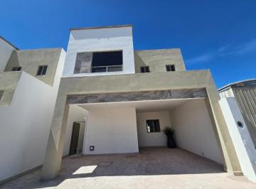 Casa de 3 habitaciones, Torreón · Casa en Venta en Sector Viñedos Torreón, Coahuila