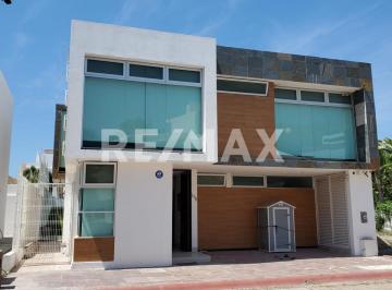 Casa en condominio · 279m² · 4 Recámaras · 2 Estacionamientos · Renta Casa Amueblada Coto Alberca Seguridad 24/7 Cerca Playa Nuevo Vallarta - (4)