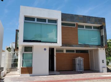 Casa en condominio · 279m² · 4 Recámaras · 2 Estacionamientos · Renta Casa Amueblada Coto Alberca Seguridad 24/7 Cerca Playa Nuevo Vallarta - (4)