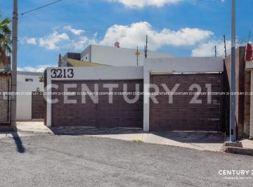 Casa · 593m² · 9 Recámaras · 7 Estacionamientos · Casa en Venta Quintas del Sol, Chihuahua